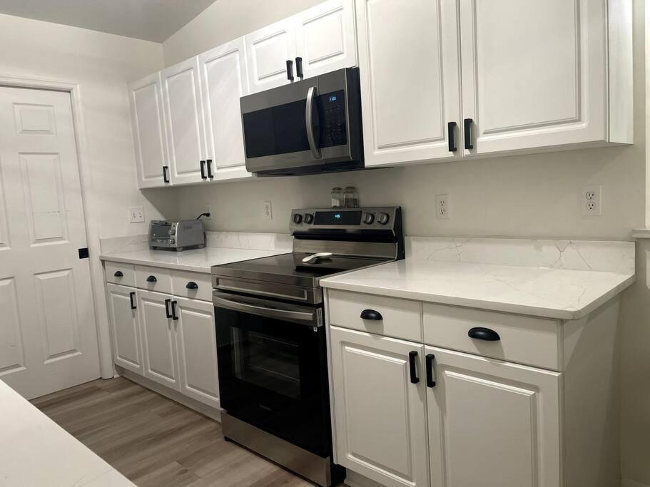 Riverside Riviera At Seminole Heights Тампа Экстерьер фото