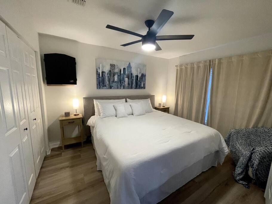 Riverside Riviera At Seminole Heights Тампа Экстерьер фото