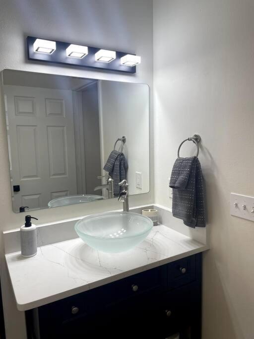 Riverside Riviera At Seminole Heights Тампа Экстерьер фото